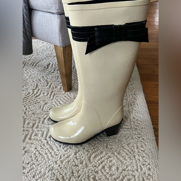 Kate Spade rain boots size 7 - Picture 3 of 6